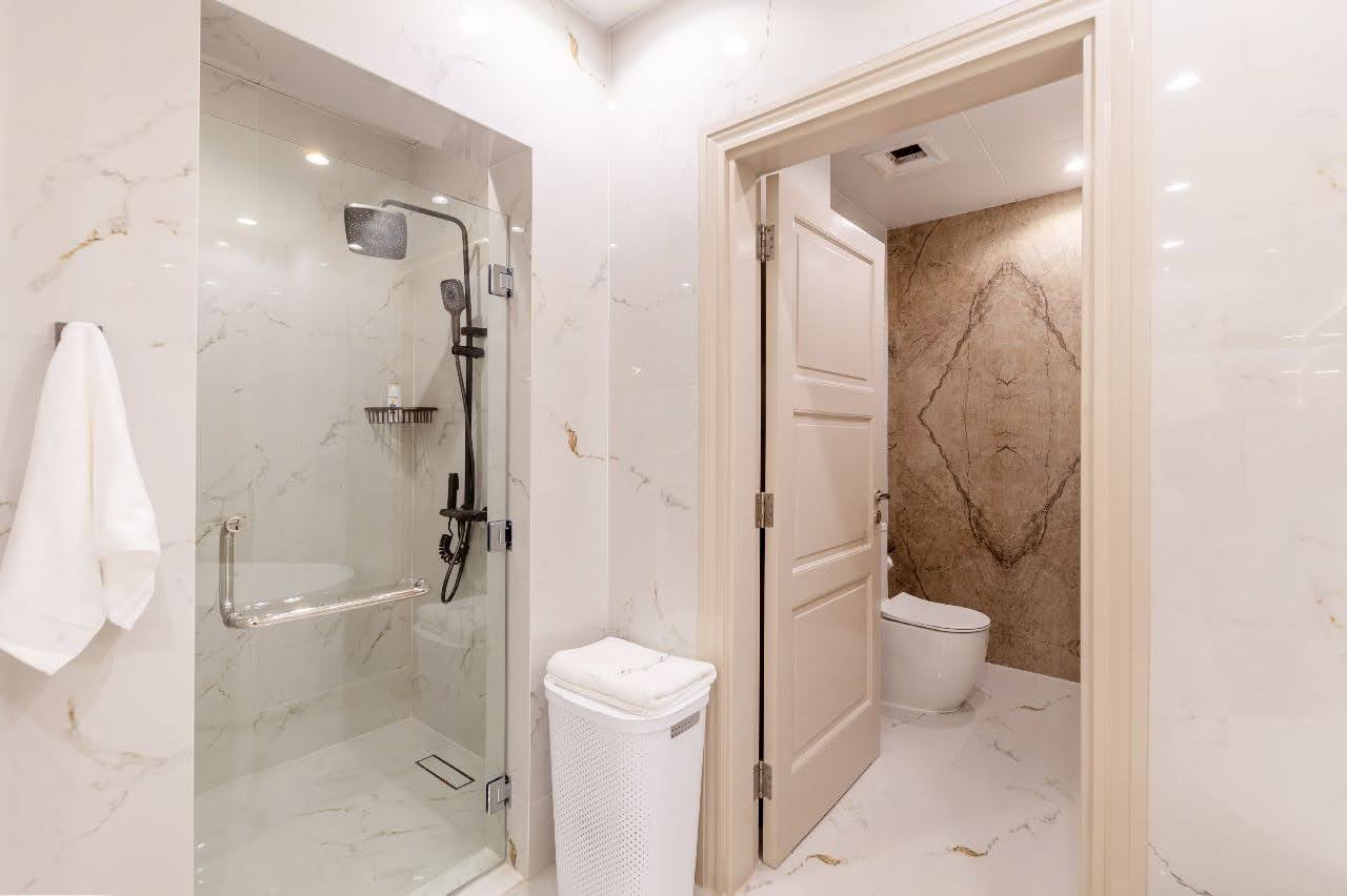 5 Bedroom villa at the palm jumeirah gallery image